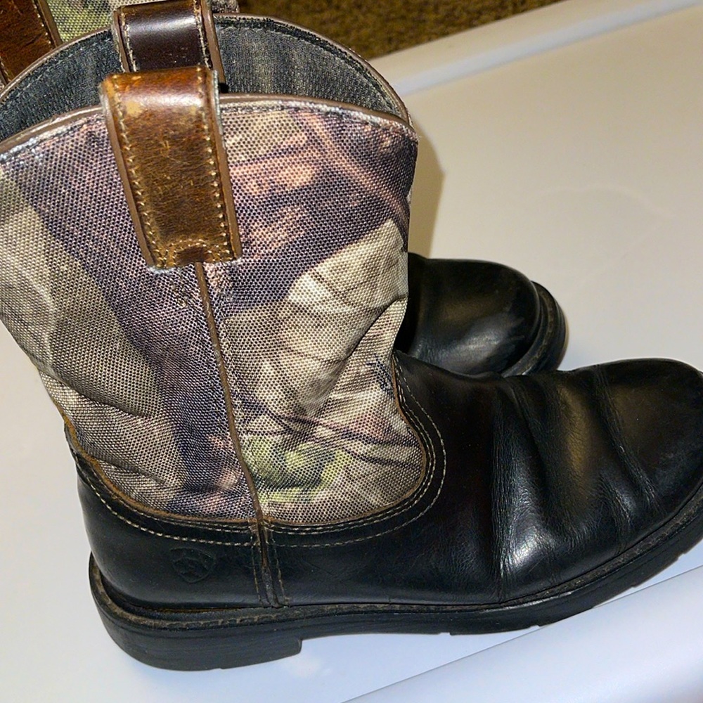 Ariat Camo boots